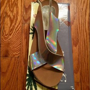 BRAND NEW Metallic Silver Sandal